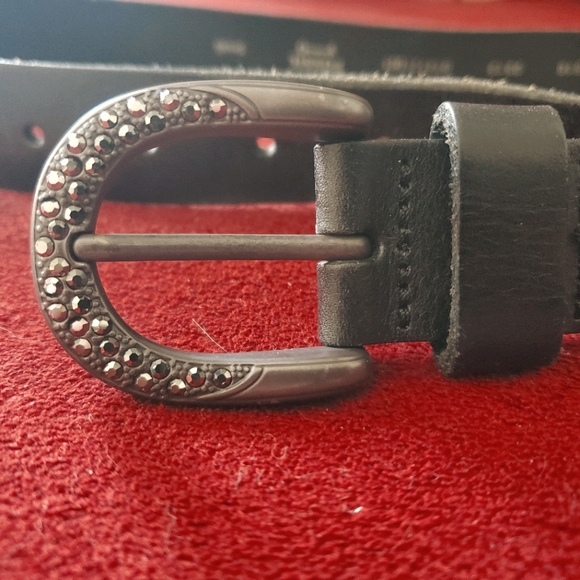 ⭐ 3/$20! Fossil Leather Belt - Picture 4 of 6